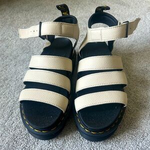 Dr. Martens Blaire Sandal